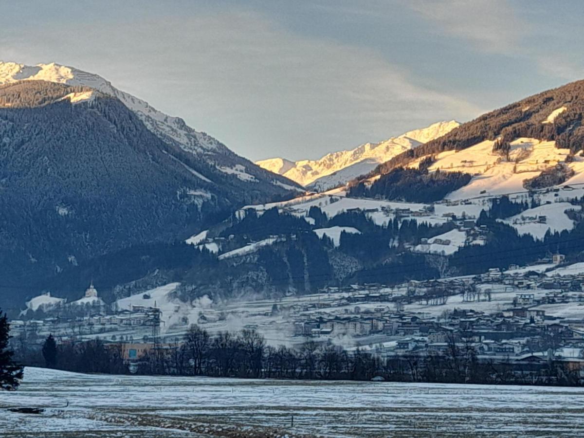 Ferienwohnung Rose Hart im Zillertal Ngoại thất bức ảnh