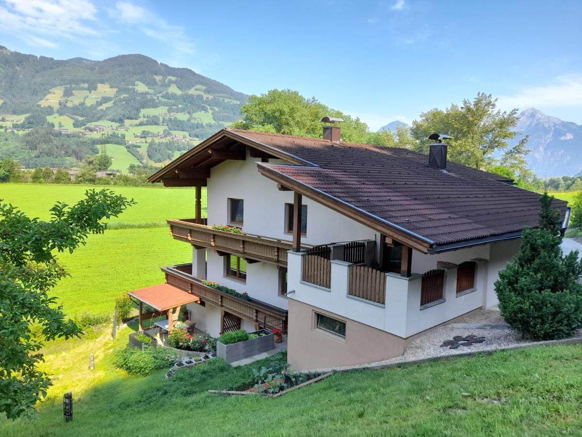 Ferienwohnung Rose Hart im Zillertal Ngoại thất bức ảnh