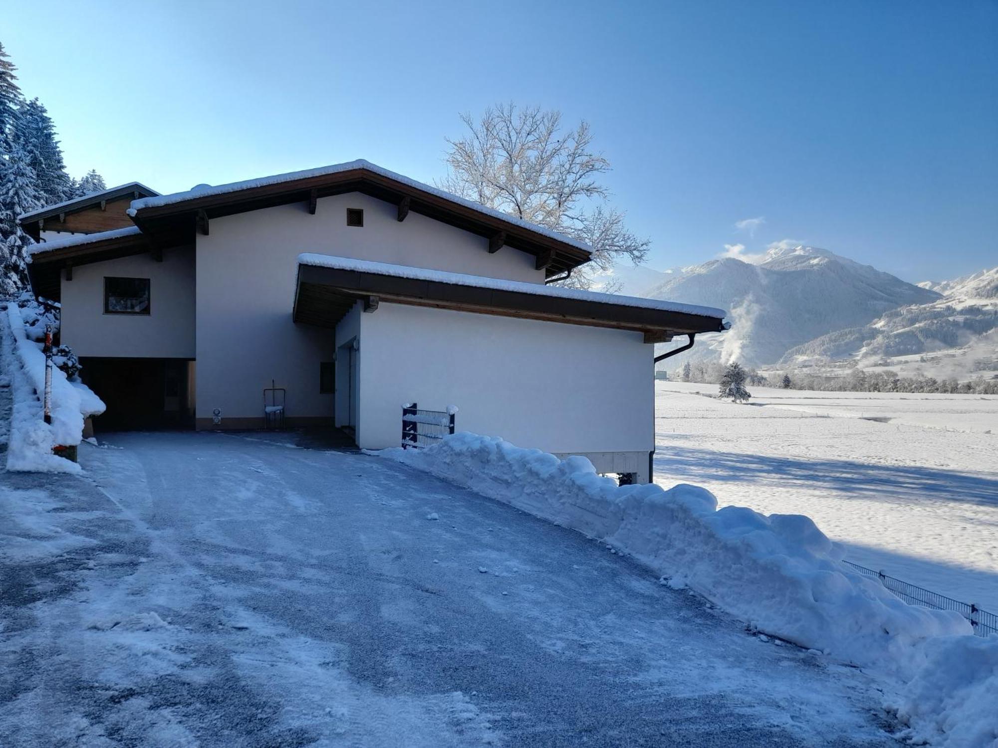 Ferienwohnung Rose Hart im Zillertal Ngoại thất bức ảnh